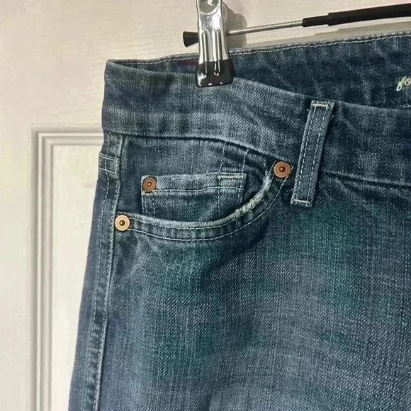 7 for all Mankind Bootcut Jean A-pocket style size 28. Denim. - Picture 5 of 16